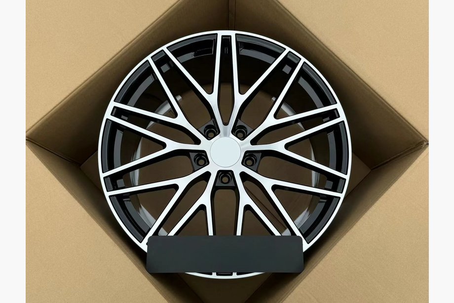 Porsche Cayenne 2018- Jantes forgées OEM R22 V5 (Lot de 4) Image