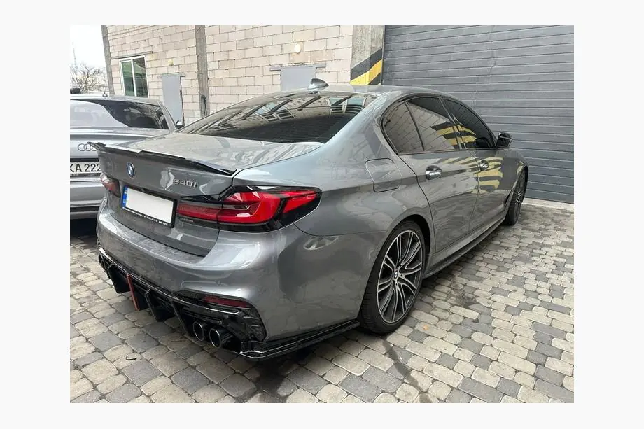 BMW Série 5 G30/G31 2017–2023 Diffuseur arrière avec embouts d’échappement style BMP (pour M-Sport/M5 F90) Photo 2