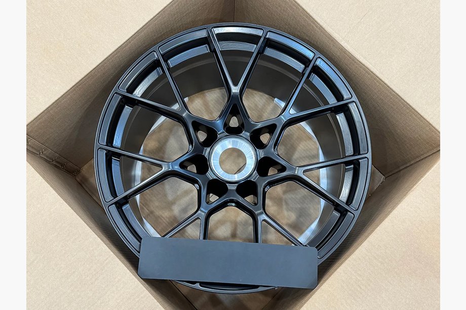 Porsche 911 (992) 2018– Jantes forgées OEM R21 V3 (Lot de 4) Image