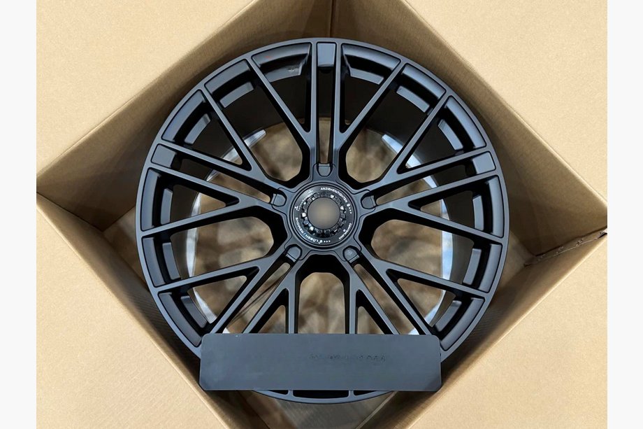 Porsche Panamera 2023– Jantes forgées OEM R21 V9 (Lot de 4) Image