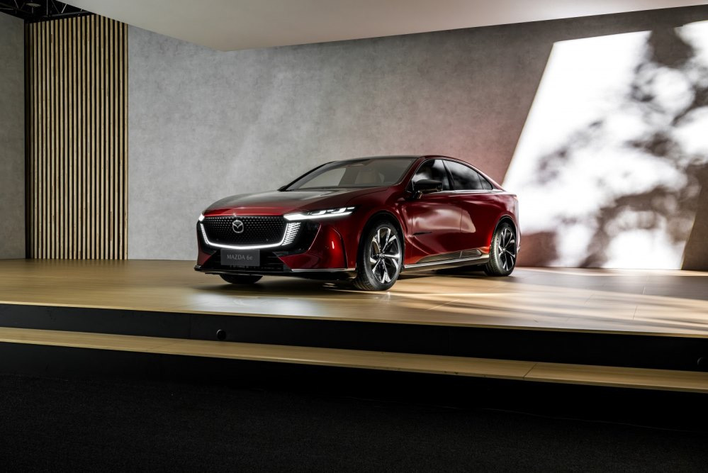 Essai de la Mazda 6e : caractéristiques, finitions et photos
