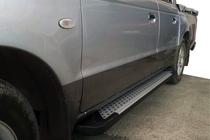 Mazda BT-50 2007-2012 Marchepieds latéraux type X5 (2 pcs, aluminium) photo 1