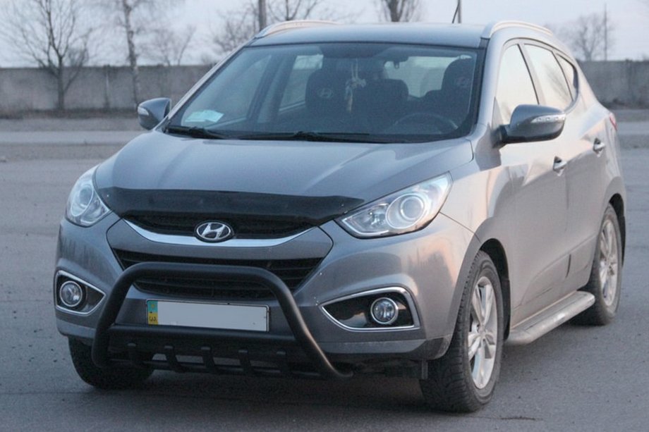 Hyundai IX-35 2010-2015 Barre Avant WT003 Noire (Inox) Image