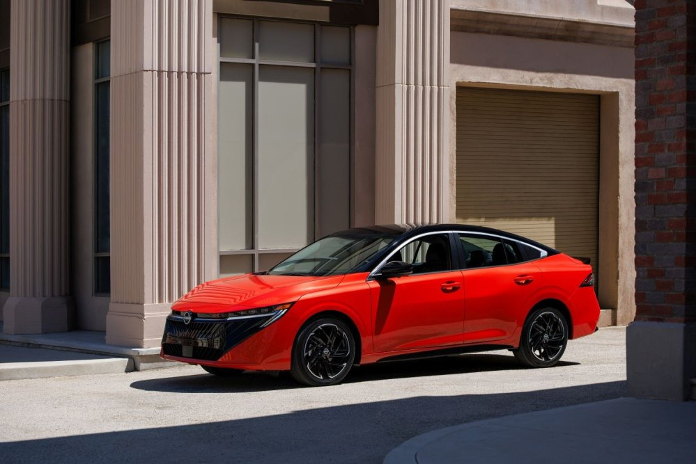 Essai Nissan Sentra 2026 : Fiche technique, finitions, photos