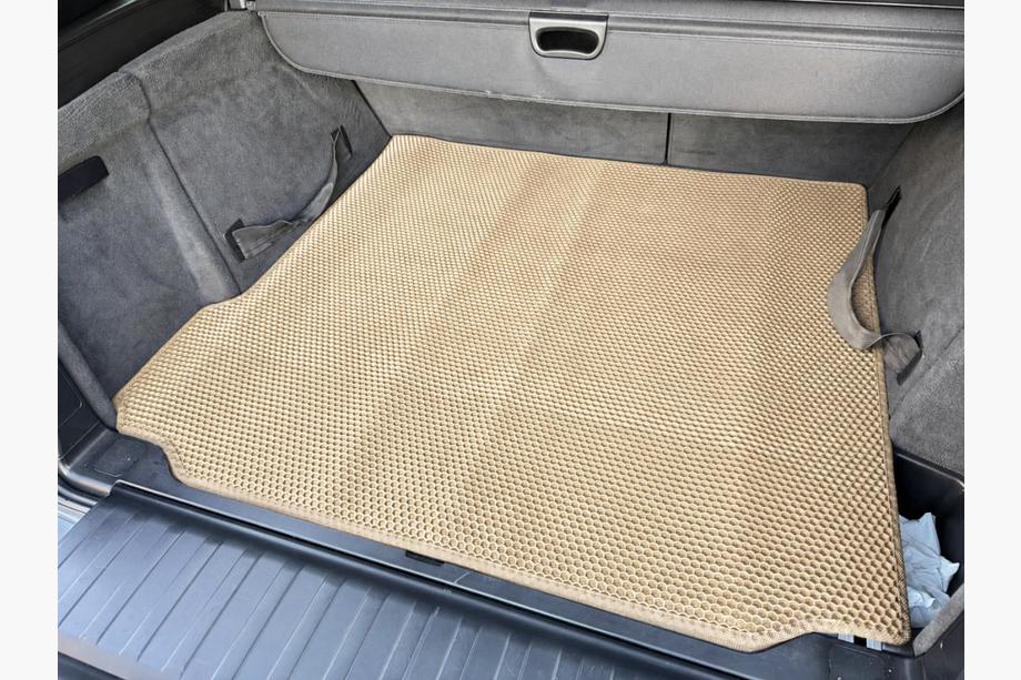 BMW X5 E70 2007-2013 Tapis de coffre en caoutchouc Carsuit (Beige) Photo 2