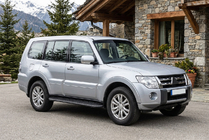 Mitsubishi Pajero Wagon IV 2006-2021 Marchepieds Latéraux Bosphorus Black (2 pcs, Aluminium) photo 1