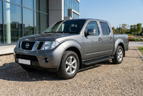 Nissan Navara 2006-2015 Marchepieds Latéraux Allmond Black (2 pcs, Aluminium) photo 1