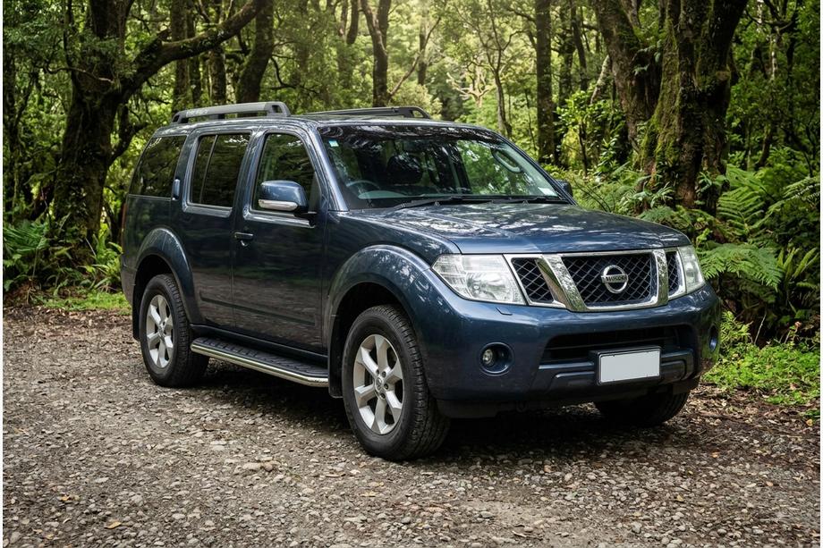 Nissan Pathfinder R51 2005-2014 Marchepieds Latéraux Maydos V1 (2 pcs, Aluminium & Inox) Image