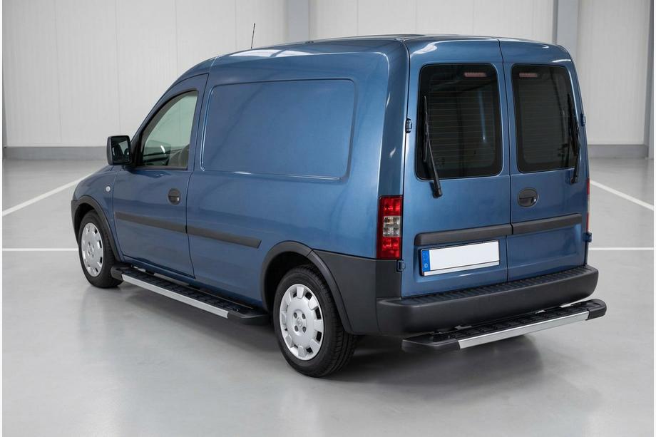 Opel Combo 2002–2012 Marchepieds Latéraux RedLine V1 (2 pcs, Aluminium) Image