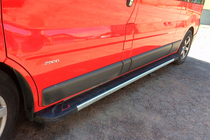 Renault Trafic 2001–2015 Marchepieds Latéraux RedLine V1 (2 pcs, Aluminium) photo 1