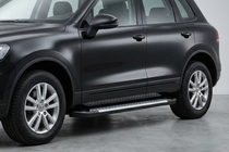 Porsche Cayenne 2003–2010 Marchepieds latéraux Allmond (2 pcs, aluminium) photo 1