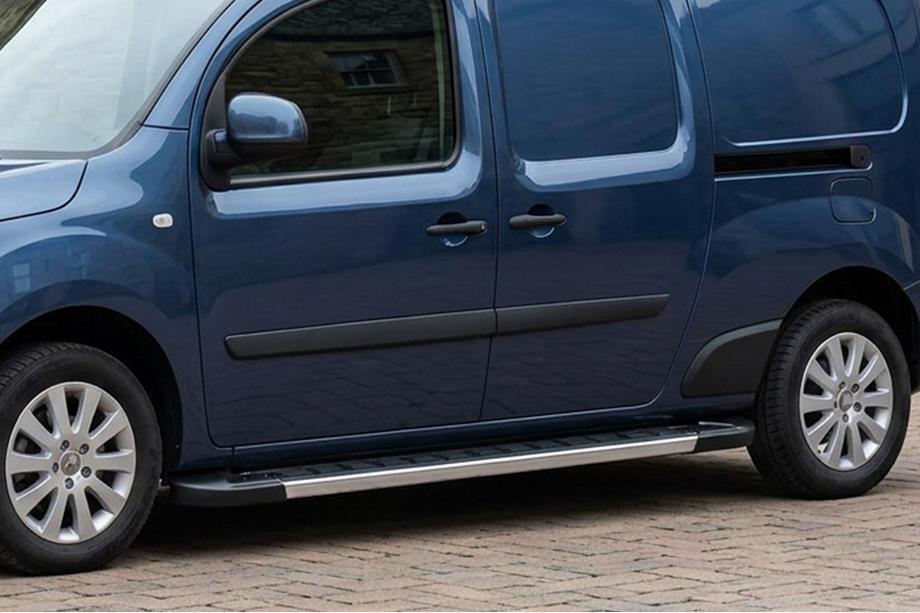 Renault Kangoo 2008–2020 Marchepieds Latéraux RedLine V1 (2 pcs, Aluminium) Image