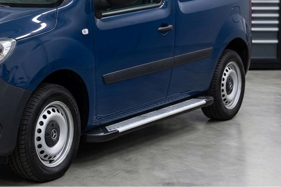 Renault Kangoo 2008–2020 Marchepieds Latéraux Line (2 pcs, Aluminium) Image