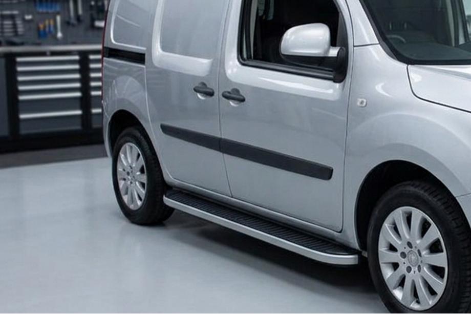 Renault Kangoo 2008–2020 Marchepieds Latéraux Tayga Grey (2 pcs, Aluminium) Image