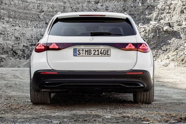 Essai Mercedes-Benz E-Class All-Terrain 2024 (S214) : Break alliant dynamisme et confort Photo 4
