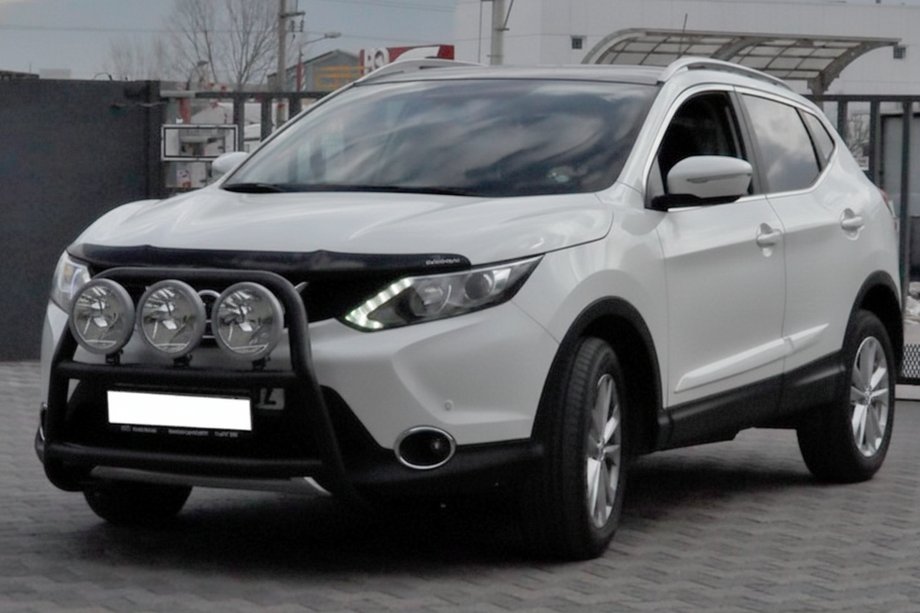 Nissan Qashqai 2014-2021 Pare-buffle WT018 Noir (Inox) Image