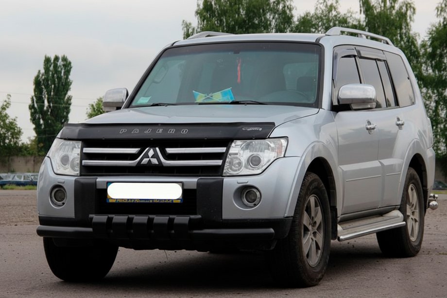Mitsubishi Pajero Wagon IV 2006-2021 Protection Avant ST015-13 Noir (Inox) Photo 3