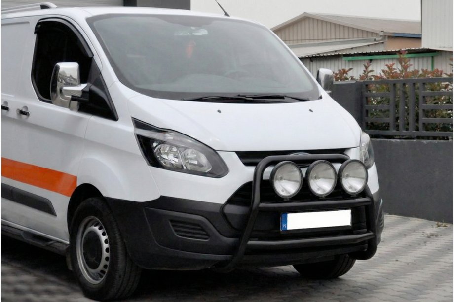 Ford Custom 2013-2022 Pare-buffle WT022 Noir (Inox) Image