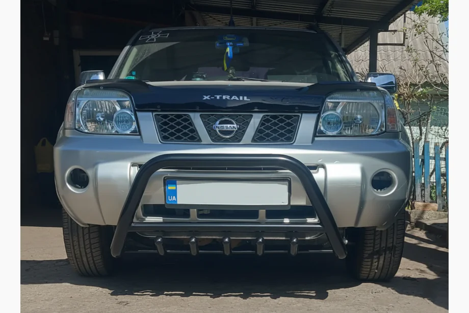 Nissan X-trail T30 2002-2007 Pare-buffle QT006 Noir (Inox) Image