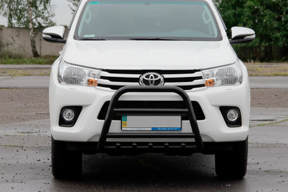 Toyota Hilux 2015- Pare-buffle QT006 Noir (Inox) Image