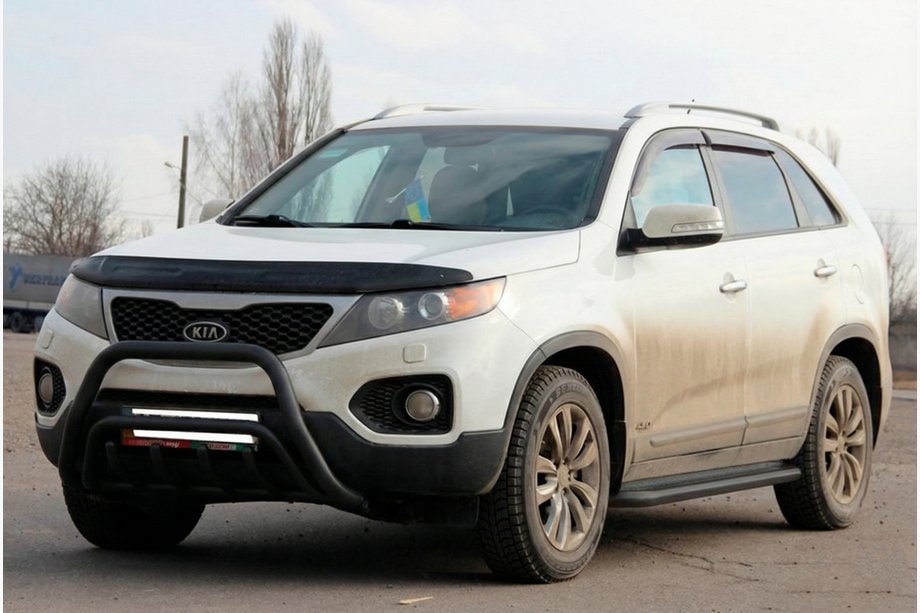 Kia Sorento II XM 2009-2014 Pare-buffle WT002/2 Noir (Inox) Photo 1