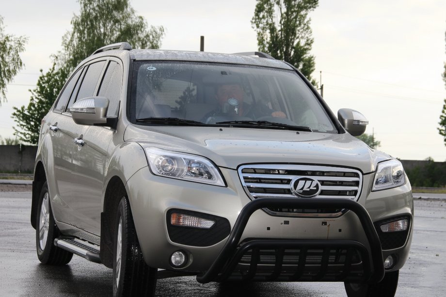 Lifan X60 2011- Pare-buffle WT002 Noir (Inox) Image