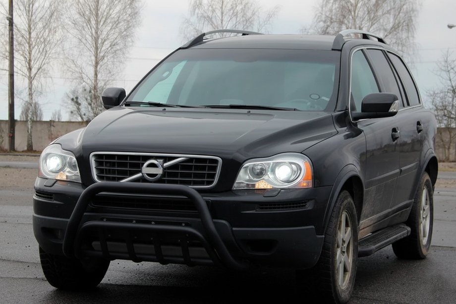 Volvo XC90 2002-2014 Barre Avant WT002 Noire (Inox) Image