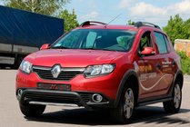 Renault Sandero 2013-2022 Barre Avant WT007 Noire (Inox) photo 2