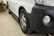 Hyundai H200, H1, Starex 1998-2007 Barres Latérales BB002 Noir (2 pcs, Inox) photo 1