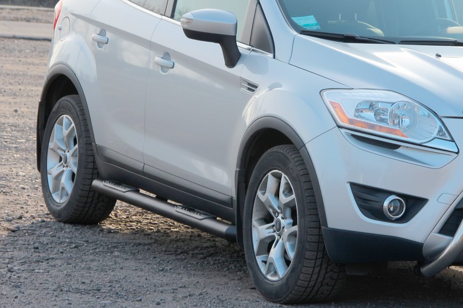 Ford Kuga 2008-2013 Barres Latérales Droites Black (2 pcs, Inox) Photo 2