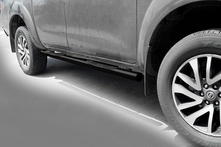 Nissan Navara/NP300 2016- Barres Latérales Black (2 pcs, inox) Image