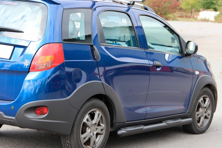 Chery Beat 2009-2015 Barres Latérales Black (2 pcs, Inox) Image
