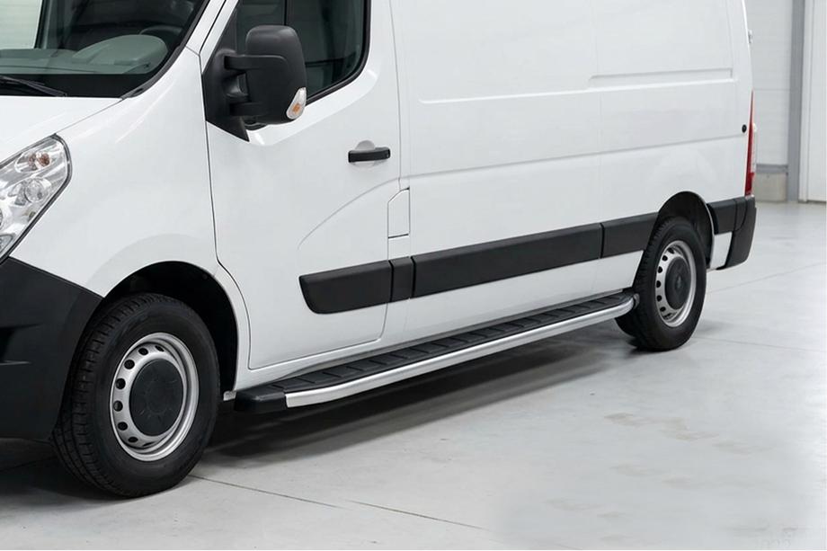 Renault Master 2011-2023 Marchepieds Latéraux Fullmond (2 pcs, Aluminium) Image