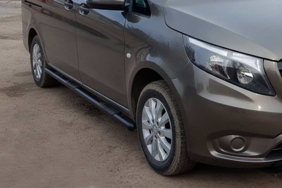 Mercedes Vito/V-class W447 2014- Barres Latérales Black (2 pcs, Inox) d70, empattement long (L3) Photo 2