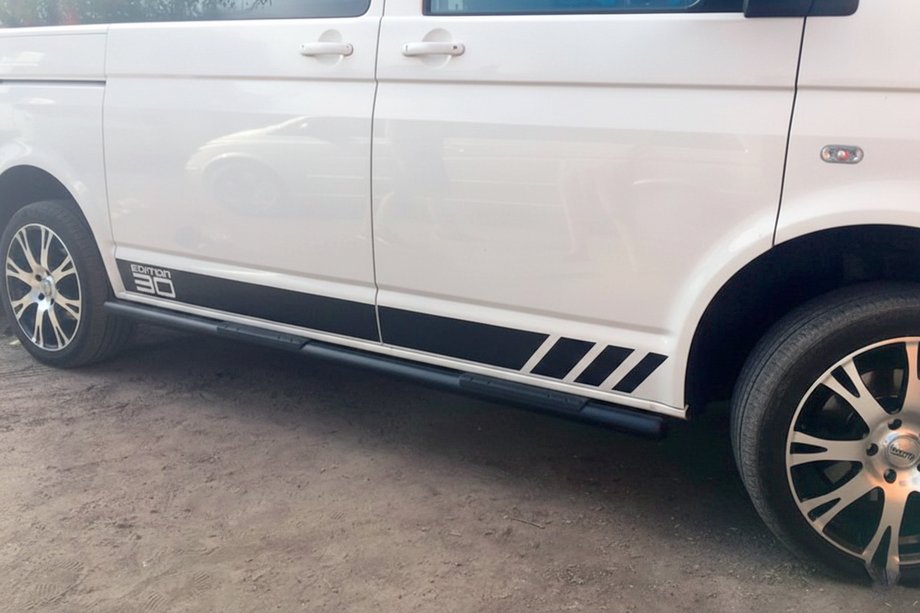 Volkswagen T5 Multivan 2003–2010 Barres Latérales Black (2 pcs, inox) 70mm, Empattement Long Photo 12
