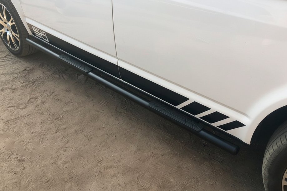 Volkswagen T6 2015-2024 Barres Latérales Black (2 pcs, inox) Image