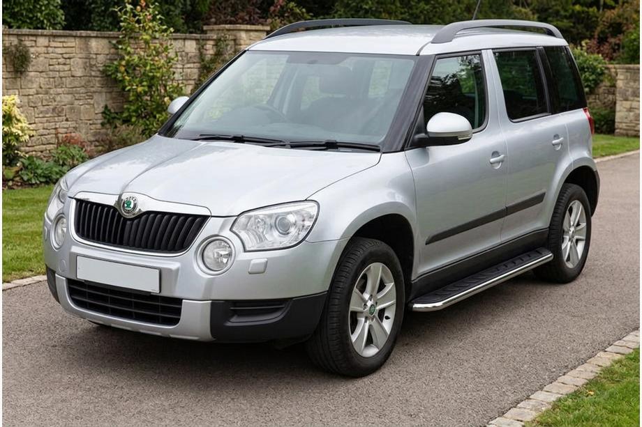 Skoda Yeti 2009-2017 Marchepieds Latéraux Maydos V1 (2 pcs, Aluminium & Inox) Image
