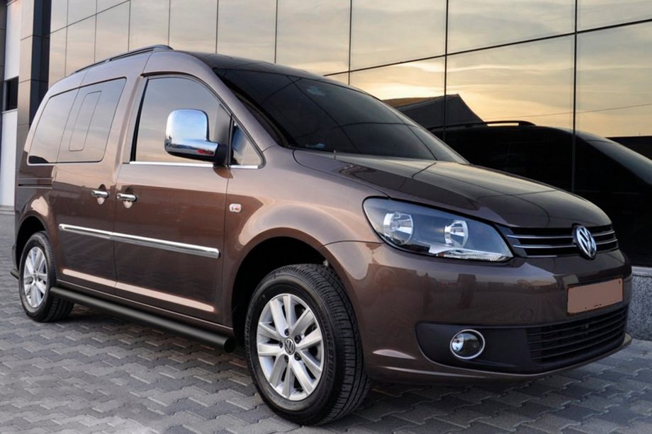 Volkswagen Caddy 2015-2020 Barres Latérales BB001 Noir (2 pcs, Inox) Image