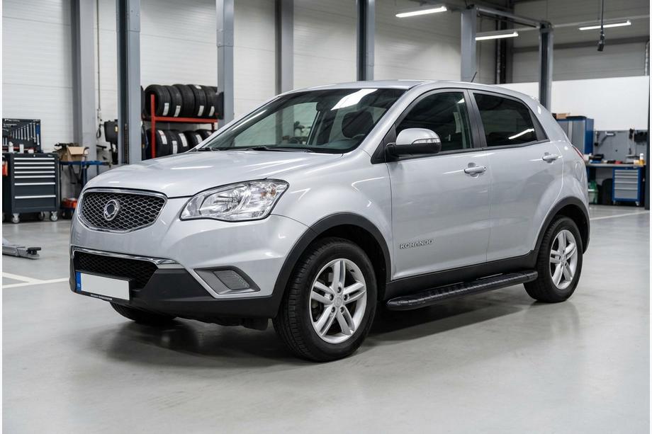SsangYong Korando 2010-2019 Marchepieds Latéraux Bosphorus Black (2 pcs, Aluminium) Image