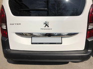 Peugeot Partner/Rifter 2019- Déstockage Moulure Inox au-dessus de la Plaque d'immatriculation photo 1