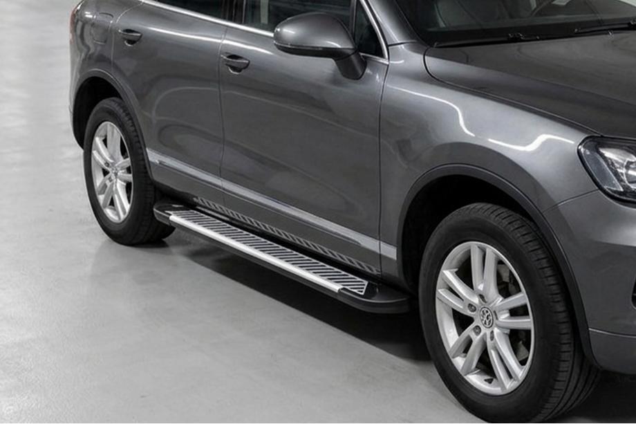 Volkswagen Touareg 2002–2010 Marchepieds Latéraux Line (2 pcs, Aluminium) Image