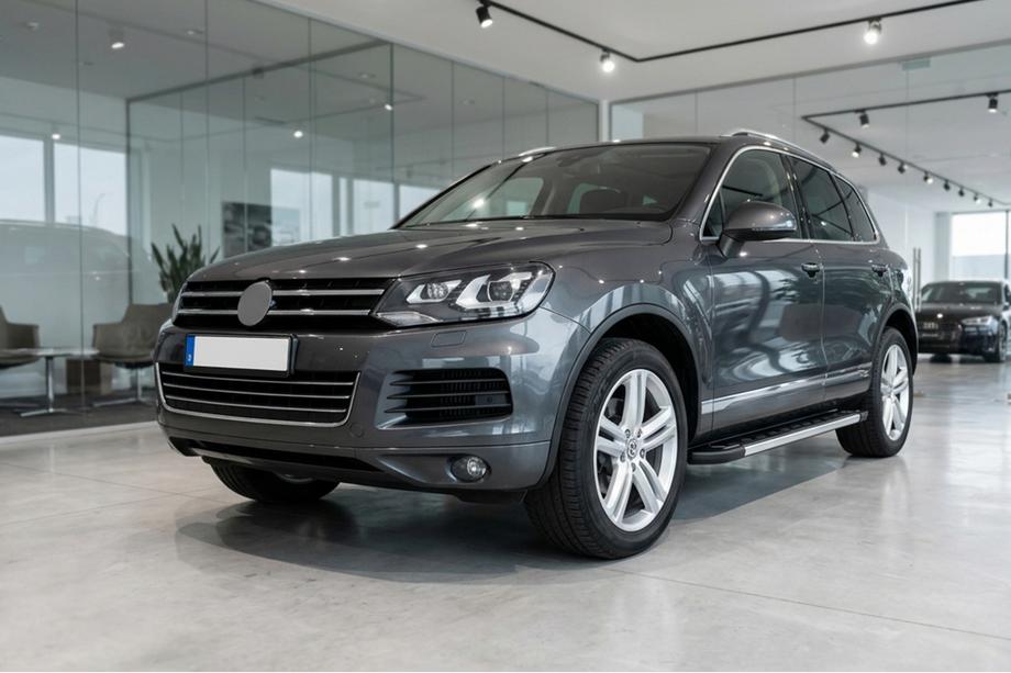 Volkswagen Touareg 2010-2018 Marchepieds Latéraux RedLine V1 (2 pcs, Aluminium) Image