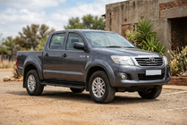 Toyota Hilux 2006-2015 Marchepieds Latéraux Allmond Black (2 pcs, Aluminium) photo 1