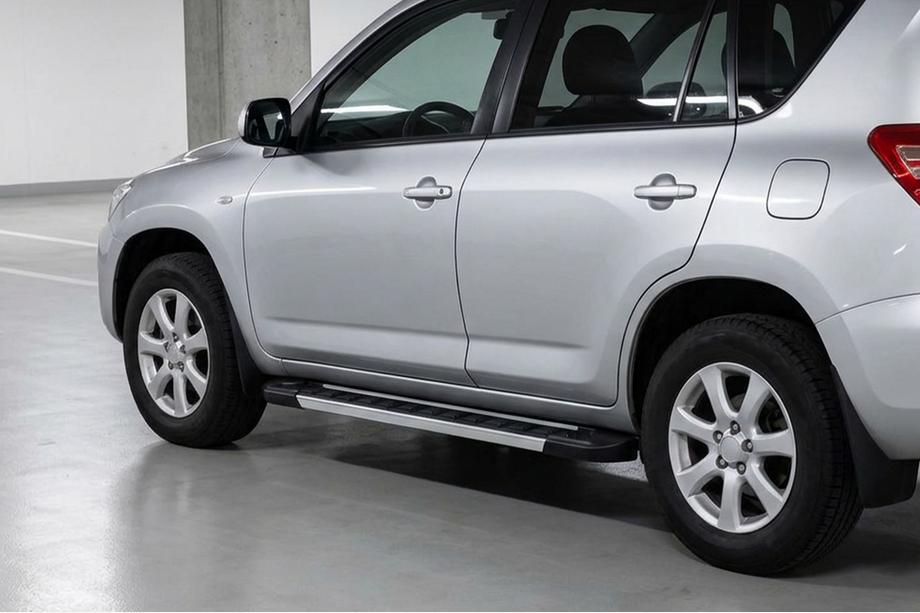 Toyota Rav 4 2006-2013 Marchepieds Latéraux RedLine V1 (2 pcs, Aluminium) Image