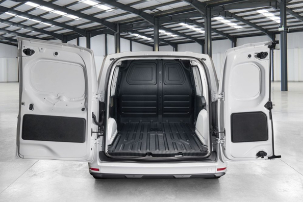 Nissan Townstar Van : Fourgon utilitaire compact pour la ville Photo 4