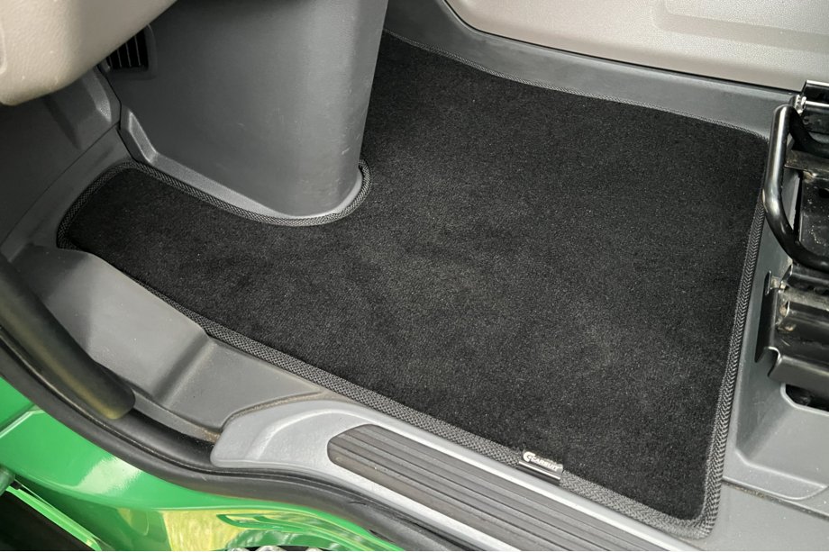 Scania Série R 2016– Tapis de sol textile Deluxe (Noir) Photo 1