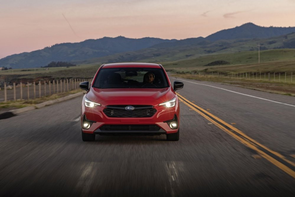 Subaru Impreza RS : Hatchback sportif à transmission intégrale symétrique