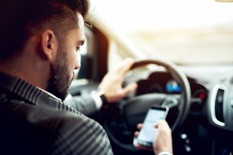 Comment vérifier les amendes auto : méthodes modernes et rapides