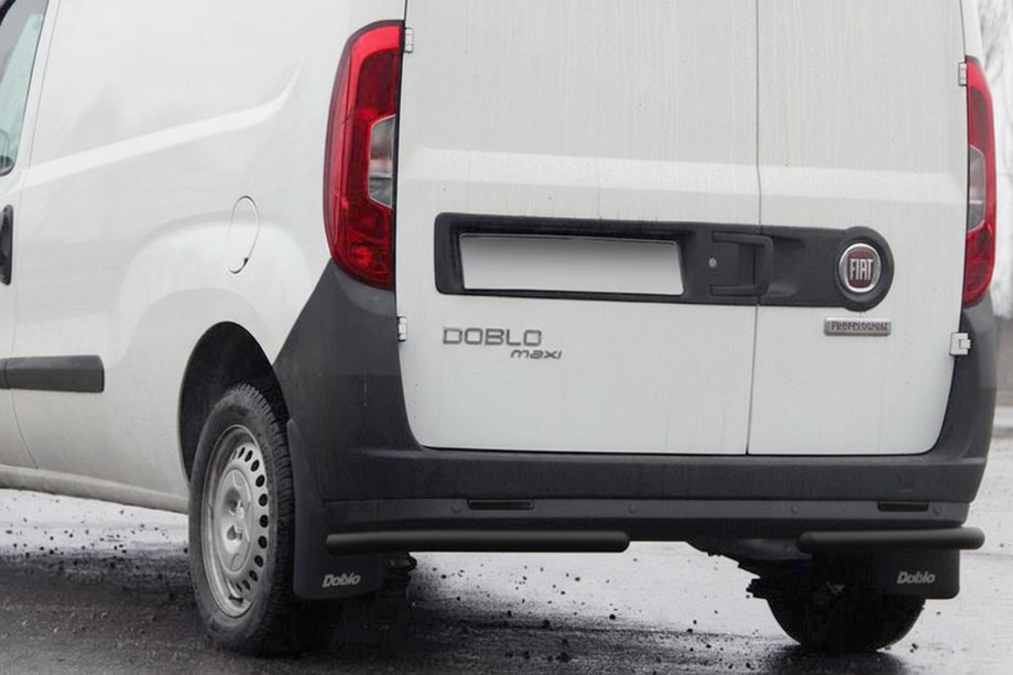 Fiat Doblo II 2010-2022 Barres d’angle arrière AK003 Noir (inox) Photo 1
