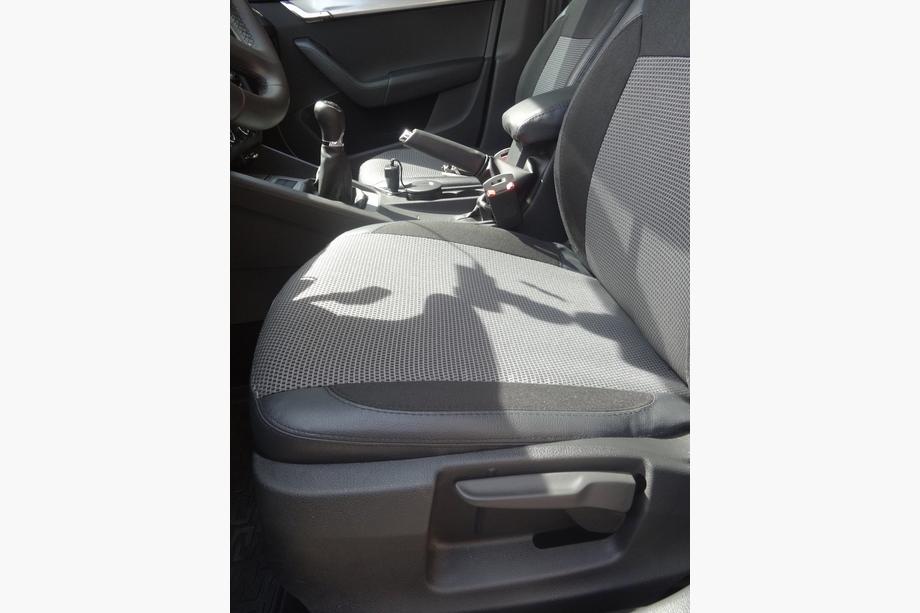 Skoda Octavia III A7 2013-2019 Housses de Sièges Auto (Similicuir↗Tissu, Premium) Photo 7